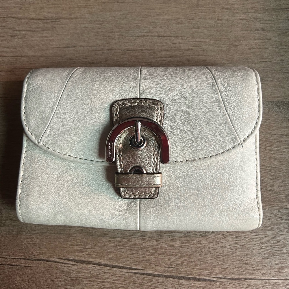 Coach Ivory Cream Leather Wallet